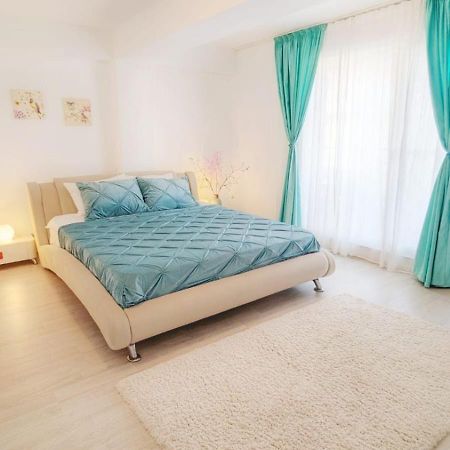 Airport Apartment 70 Squared Meters Otopeni Luaran gambar